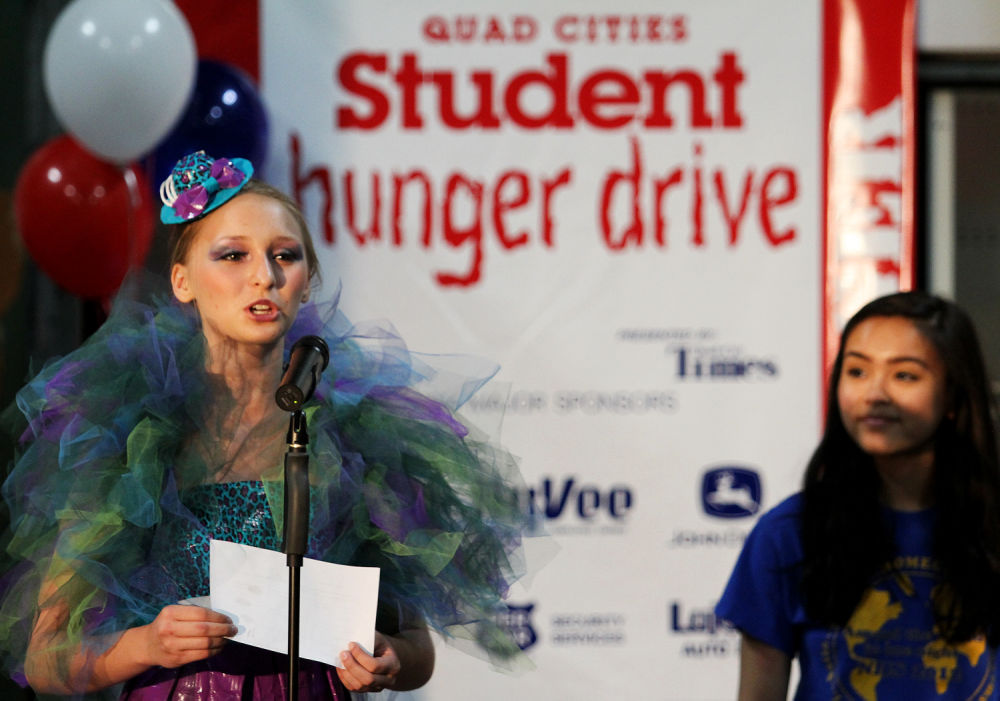 092914-hunger-drive04